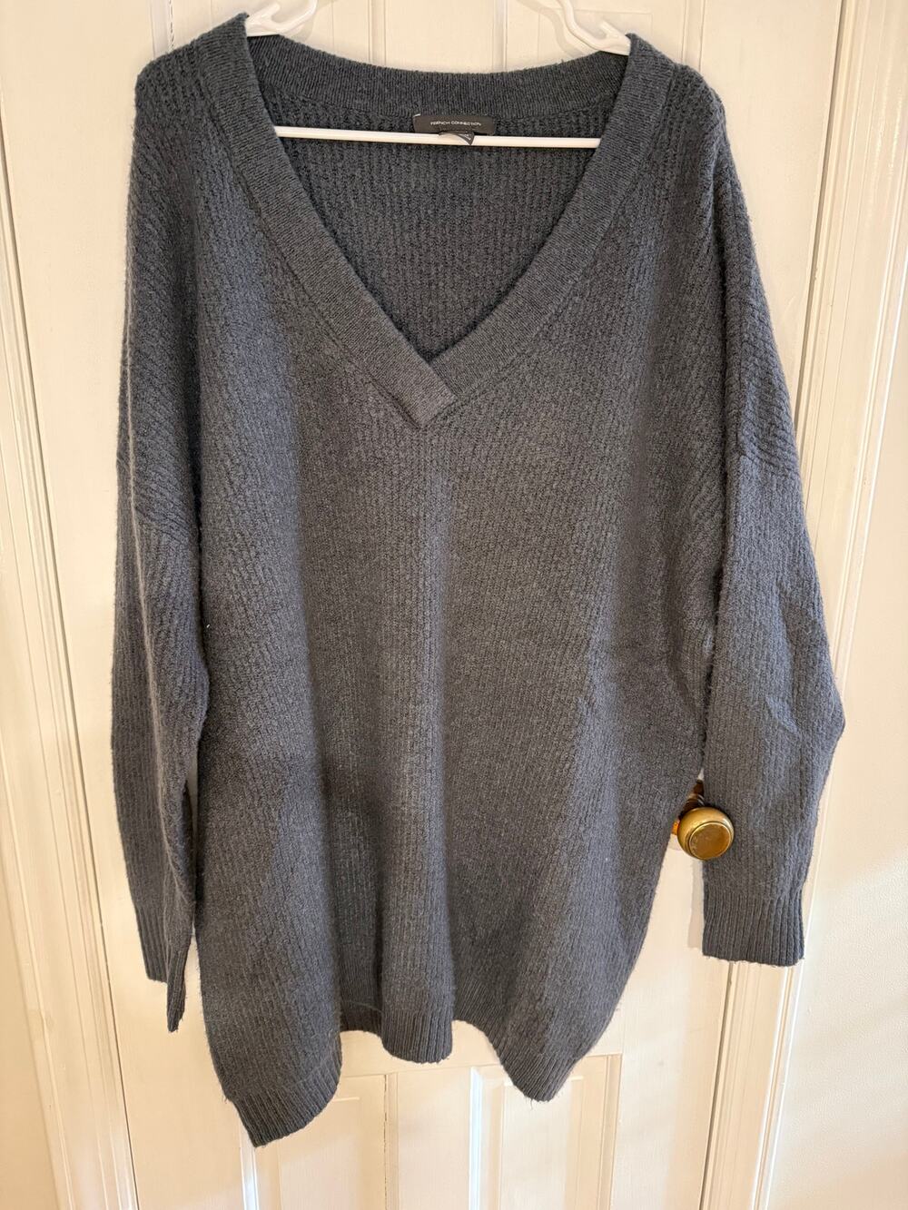 French Connection Women's Grey Sweater - Large Oversized